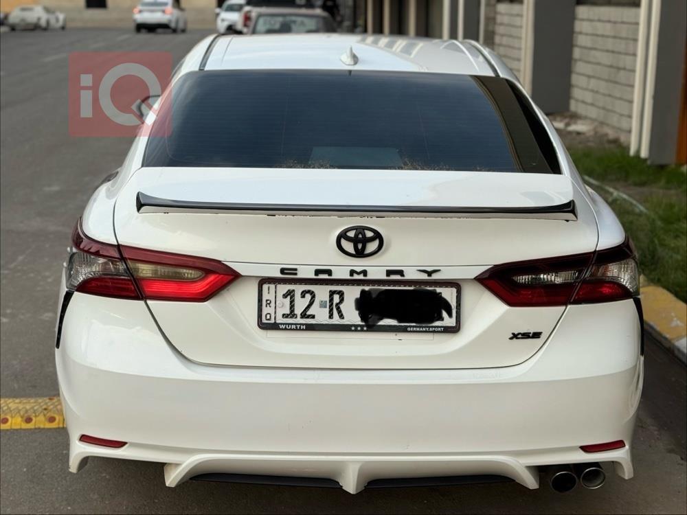 تۆیۆتا کامری